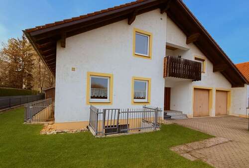 Foto - Wohnung zum Mieten in Neutraubling 1.170,00 € 120 m²