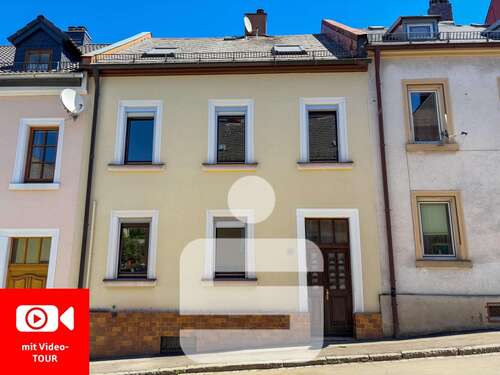 Foto - Haus zum Kaufen in Marktredwitz 80.000,00 € 143 m²