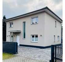 Haus zum Kaufen in Schulzendorf 760.000,00 € 157 m²