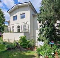 Haus zum Kaufen in Berlin 975.000,00 € 360 m²