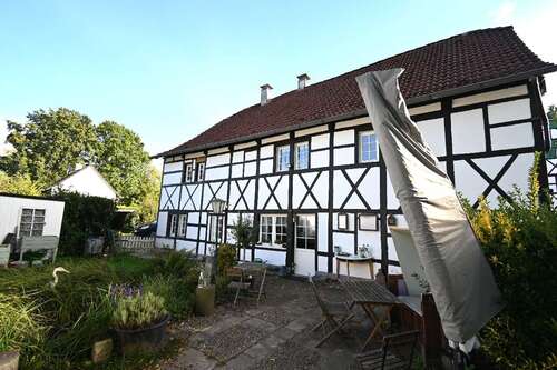 Foto - Haus zum Kaufen in Solingen 299.000,00 € 200 m²