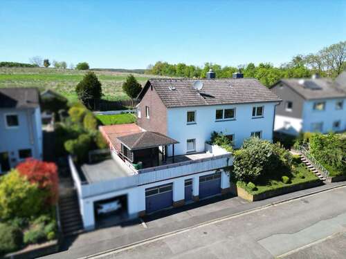 Foto - Haus zum Kaufen in Weimar Wenkbach 379.000,00 € 173 m²