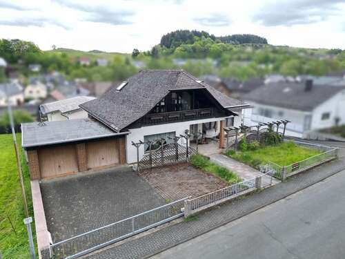 Foto - Haus zum Kaufen in Steffenberg 369.000,00 € 413 m²