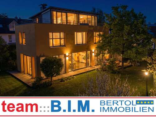 Foto - Haus zum Kaufen in Gauting 2.000.000,00 € 244 m²