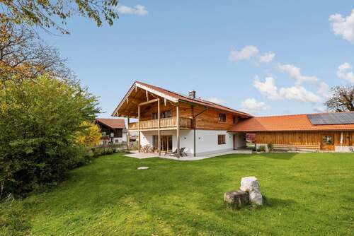 Foto - Haus zum Kaufen in Siegsdorf 1.850.000,00 € 199 m²