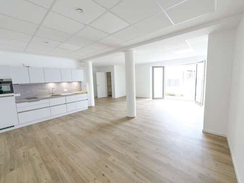 Foto - Büro in Würzburg Versbach 725,00 € 58 m²