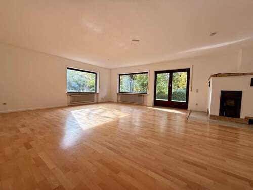 Foto - Wohnung zum Mieten in Berg 2.750,00 € 236 m²