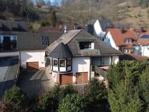 Foto - Haus zum Kaufen in Heimbuchenthal 498.000,00 € 279 m²