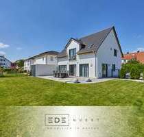 Haus zum Kaufen in Königsbrunn 1.097.400,00 € 174.5 m²