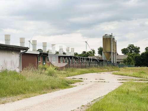 Foto - Spezialgewerbe in Salzwedel 1.500.000,00 € 9400 m²