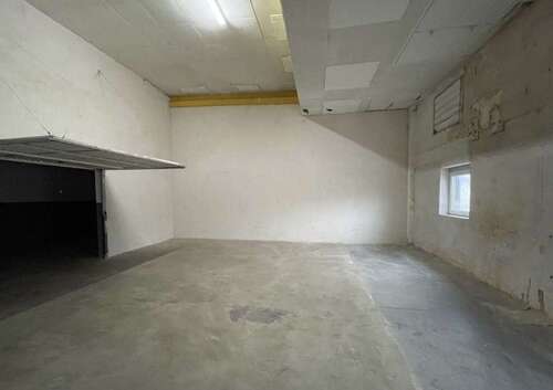 Foto - Halle in Lübeck 466,00 € 79 m² - 466,00&nbsp;EUR Kaltmiete, ca.&nbsp; 79,00&nbsp;m&sup2;