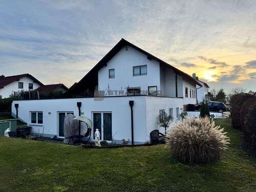 Foto - Haus zum Kaufen in Essenbach 995.000,00 € 379 m²