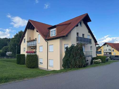 Foto - Wohnung zum Kaufen in Thermalbad Wiesenbad OT Schönfeld 173.000,00 € 158 m²