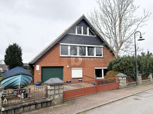 Foto - Haus zum Kaufen in Fahrdorf 480.000,00 € 239 m²