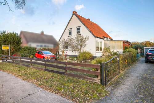 Foto - Haus zum Kaufen in Hambühren 175.000,00 € 89.9 m²