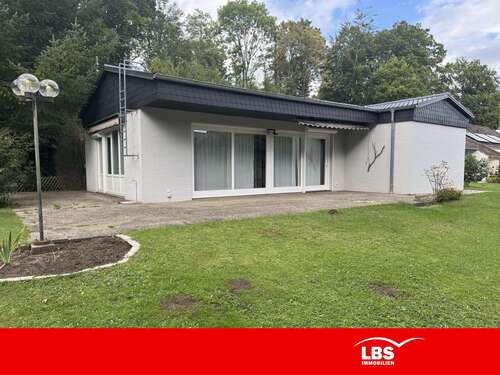 Foto - Haus zum Mieten in Neumünster 950,00 € 170 m²