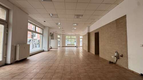 Foto - Einzelhandel in Berlin 9.844,50 € 196.89 m²