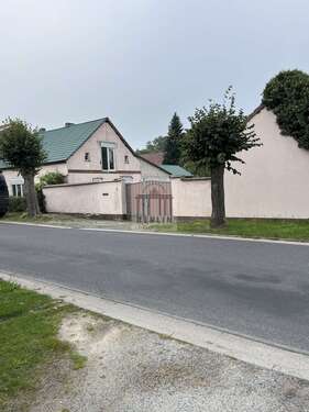 Foto - Haus zum Kaufen in Lug 159.000,00 € 295 m²