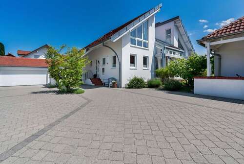 Foto - Haus zum Kaufen in Illerrieden 880.000,00 € 250 m²