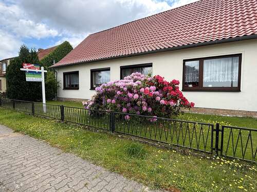 Foto - Haus zum Kaufen in Warnow 275.000,00 € 200 m²