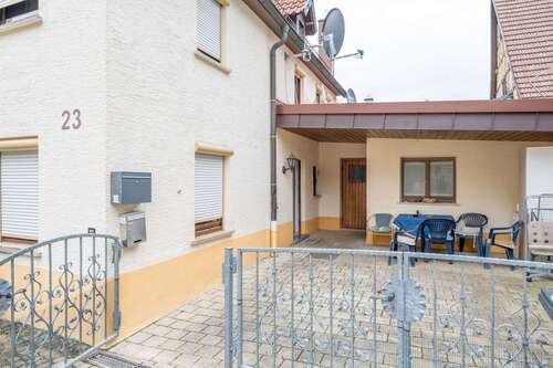 Foto - Haus zum Kaufen in Erdmannhausen 474.000,00 € 136 m²