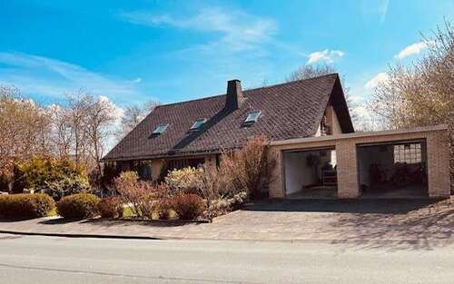 Foto - Haus zum Kaufen in Marsberg 349.000,00 € 285 m²
