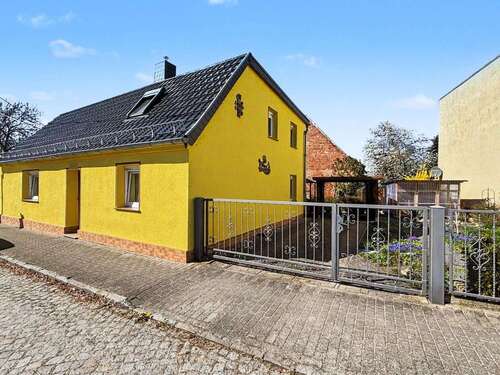 Foto - Haus zum Kaufen in Belgern-Schildau 98.000,00 € 77.75 m²