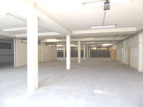 Foto - Halle in Waiblingen 4.995,00 € 582 m²