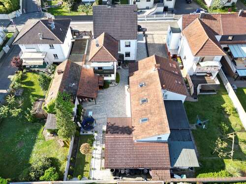 Foto - Haus zum Kaufen in Langenselbold 799.000,00 € 330 m²