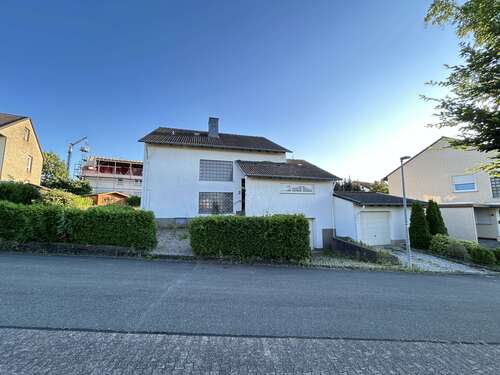Foto - Haus zum Kaufen in Warburg 315.000,00 € 165 m²