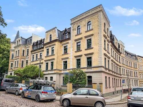 Foto - Haus zum Kaufen in Halle 1.690.000,00 € 912.21 m²