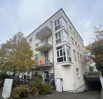 Haus zum Kaufen in Frankfurt 3.600.000,00 € 1145 m²