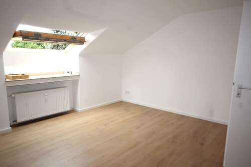 Foto - Wohnung zum Mieten in Düsseldorf 400,00 € 35 m²