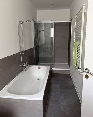 Foto - Wohnung zum Mieten in Magdeburg 900,00 € 102 m²