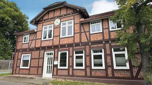 Foto - Haus zum Kaufen in Bergen 199.000,00 € 230 m²