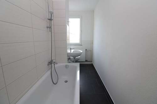 Foto - Wohnung zum Mieten in Freiberg 339,00 € 47.2 m²