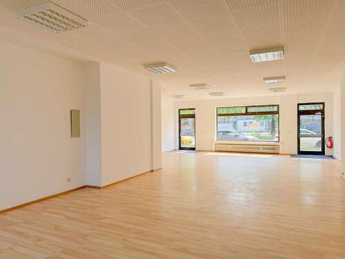 Foto - Einzelhandel in München 790.000,00 € 99.19 m²