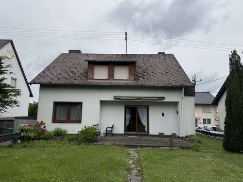 Foto - Haus zum Kaufen in Ettringen 219.000,00 € 131 m²