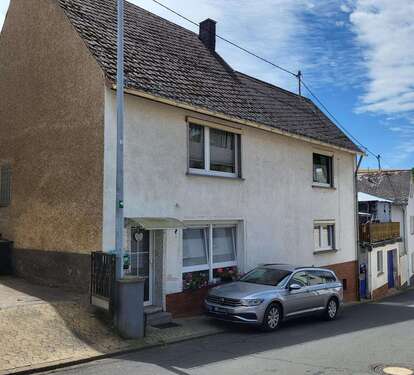 Foto - Haus zum Kaufen in Urmersbach 179.000,00 € 195.5 m²