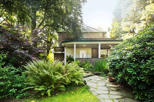 Foto - Haus zum Kaufen in Düsseldorf 1.350.000,00 € 280 m²