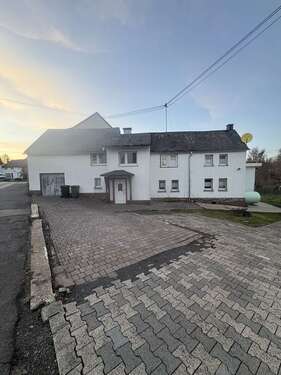 Foto - Haus zum Kaufen in Langenhahn 160.000,00 € 150 m²