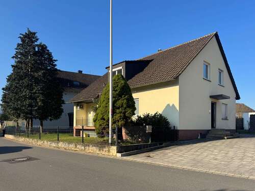 Foto - Haus zum Kaufen in Großheubach 489.000,00 € 156 m²