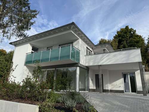 Foto - Haus zum Mieten in Würzburg 4.800,00 € 256 m²