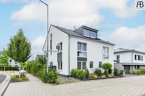Foto - Haus zum Kaufen in Wesseling 1.195.000,00 € 305 m²