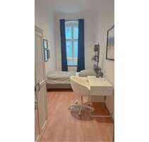 WG-Zimmer in Berlin 999,00 € 15 m²
