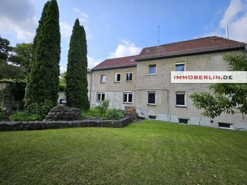 Foto - Haus zum Kaufen in Rüdersdorf 1.280.000,00 € 361 m²