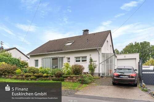 Foto - Haus zum Kaufen in Hellenthal 269.000,00 € 176.35 m²