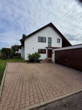 Foto - Haus zum Mieten in Weissach 2.500,00 € 229 m²