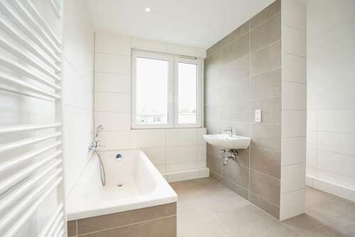 Foto - Wohnung zum Mieten in Chemnitz 361,10 € 57.3 m²