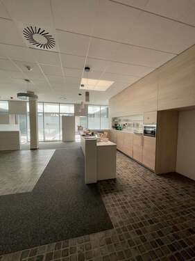Foto - Halle in Porta Westfalica 2.500.000,00 € 2700 m²